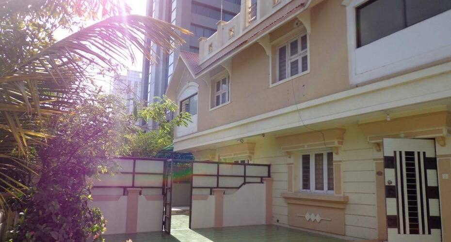 10Blossoms Service Apartment Boat Club, Pune 1
