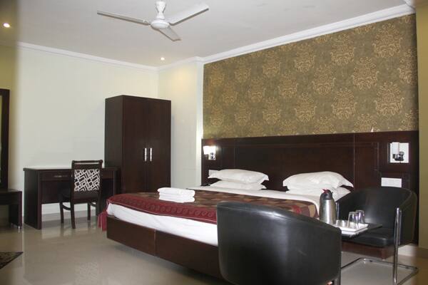 Celebration Hotel & Resort, Rewa 4