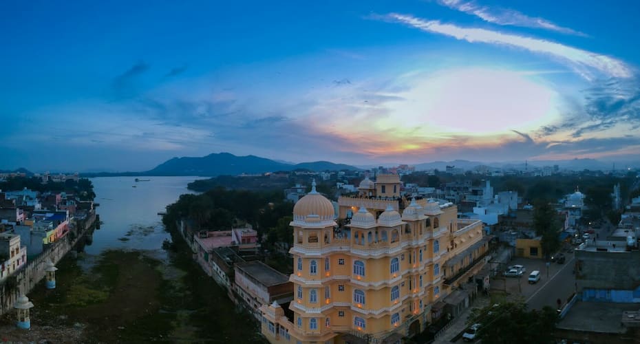 Bloom Boutique A Heritage Property At Lake Pichola Udaipur Price