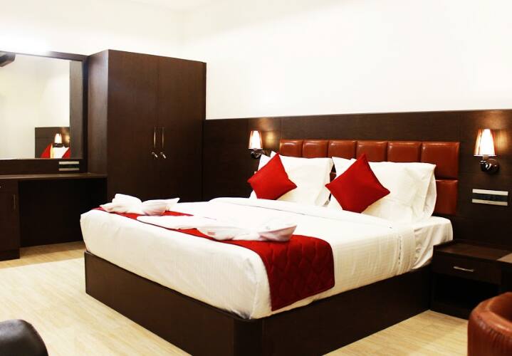 Staylite Suites, Chennai 3