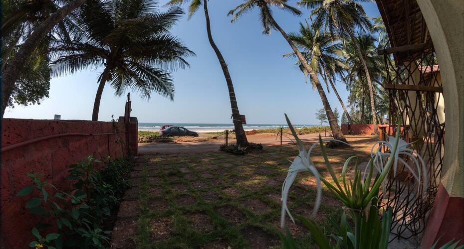 Om Shanti Beach Resort, Dapoli 1