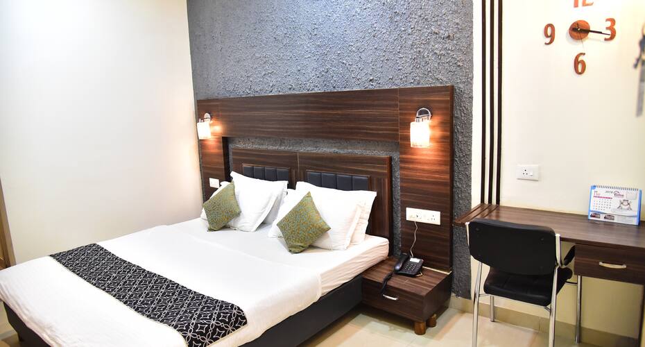 Shri Gayatri Inn, Nagpur 2