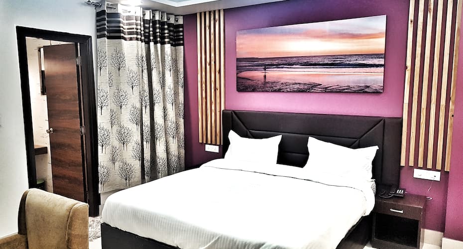 Airport Hotel Delhi Aerocity, New Delhi 2