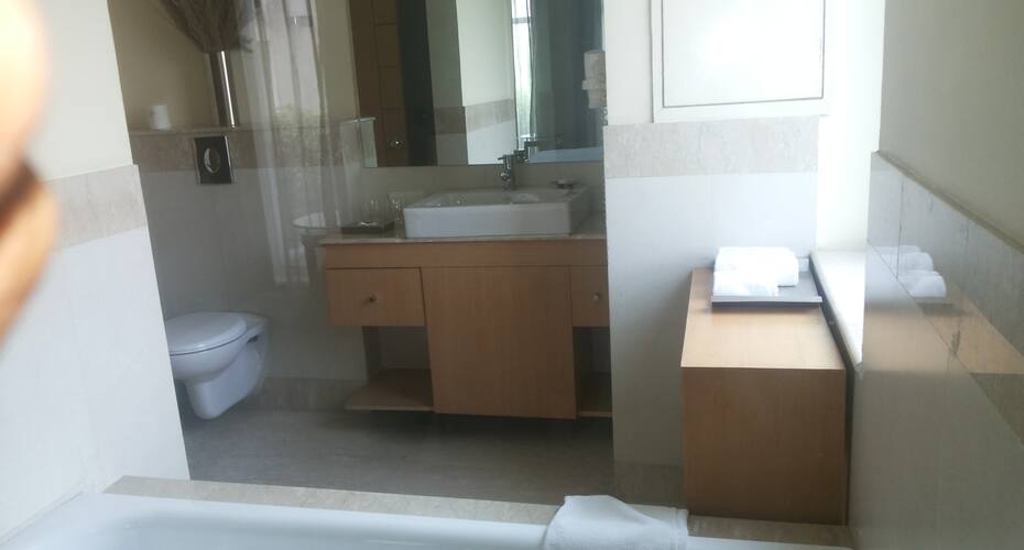 Westbury House, Gurgaon 5