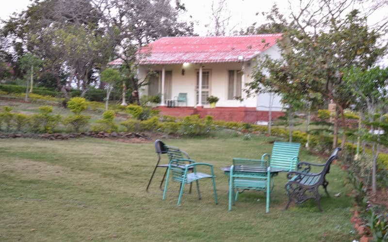 MPT Nilamber Cottages, Pachmarhi 4