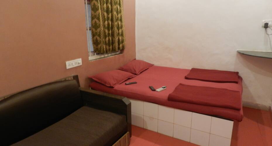 Sayeban Hotel, Matheran 2