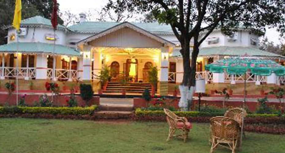 MPT Karnikar Bungalow, Pachmarhi 4