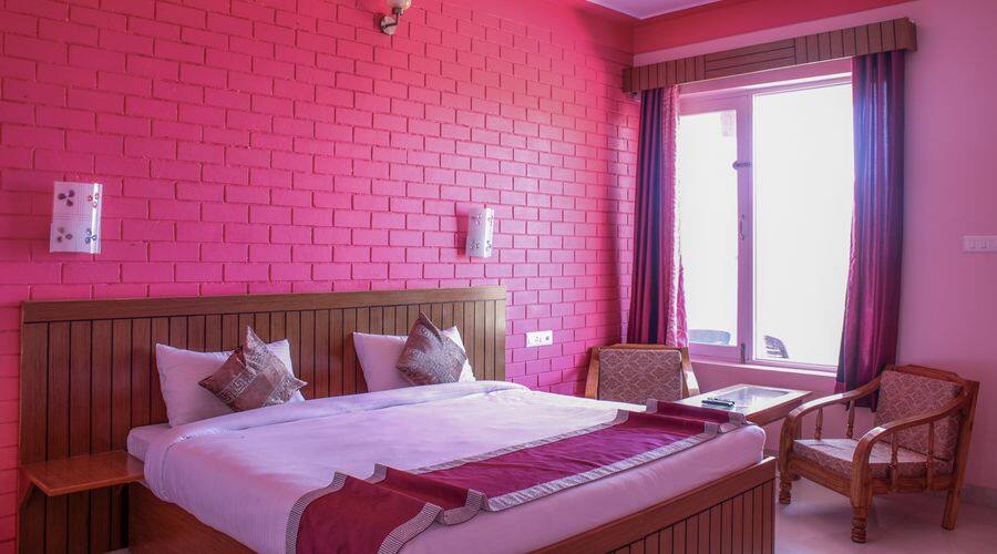 Sunshine Courtyard Resort, Shimla 2