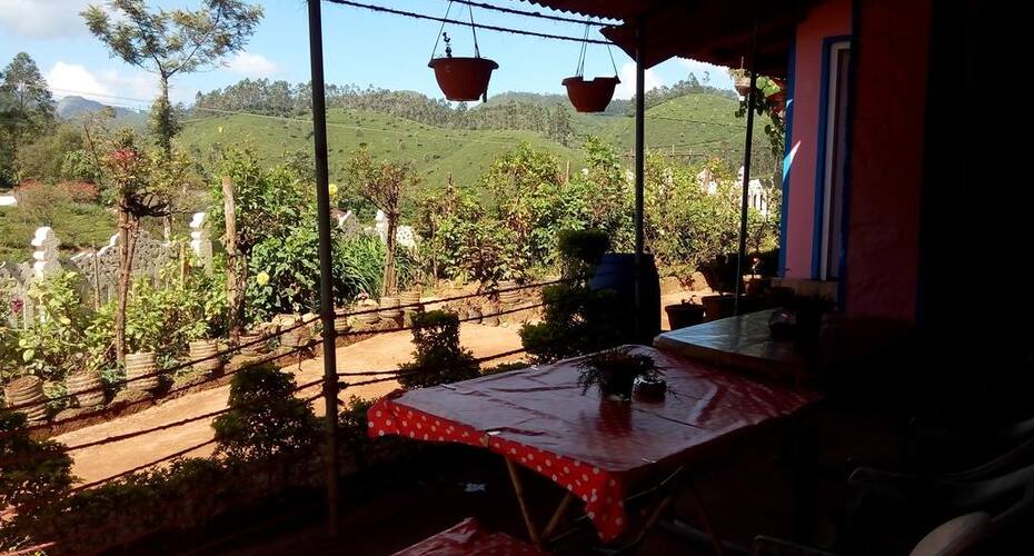 Zina Cottage Hotel Munnar Book Hotel Online Hoteldekho