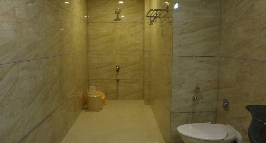 The Grand Mid Way, Gandhinagar 3