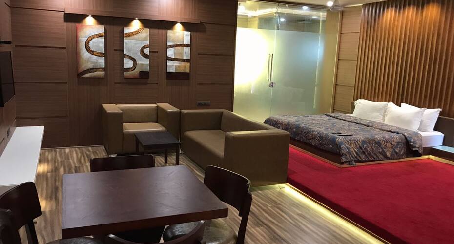President Hotel, Surendranagar 2