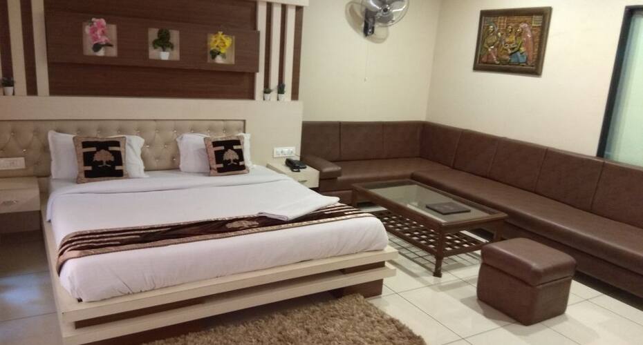 Sunrise Hotel, Jhansi 5