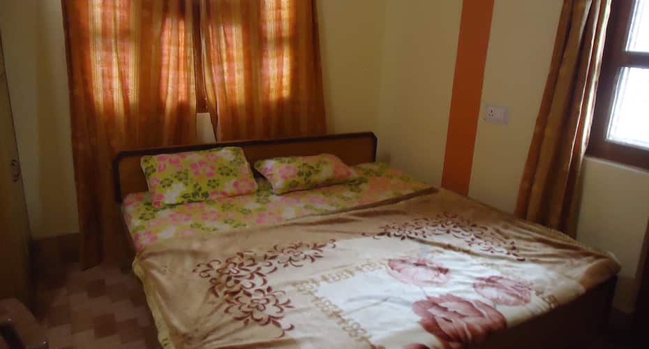 Shri Gobind Highway Motel, Lansdowne 2