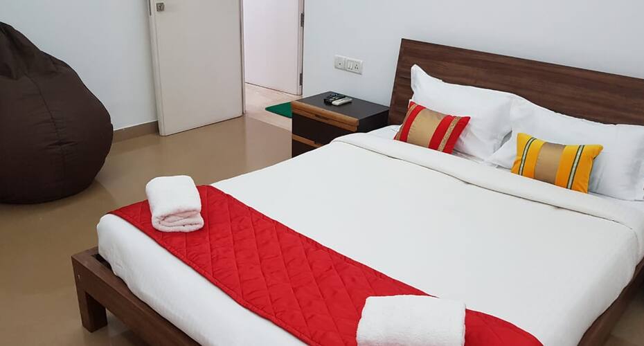 Emarald Beach House, Goa 4