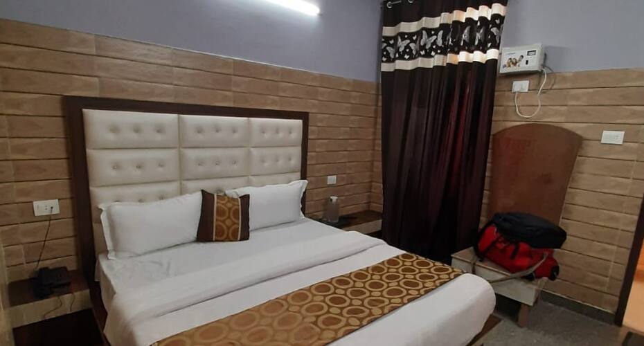 Hotel Katra Heights, Katra 5
