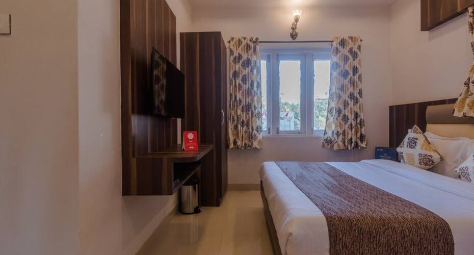 Hotel Golden Palms, Mumbai 5