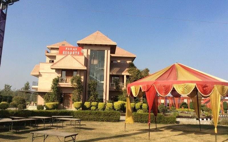 Hotel Paras & Resorts, Fatehabad 2