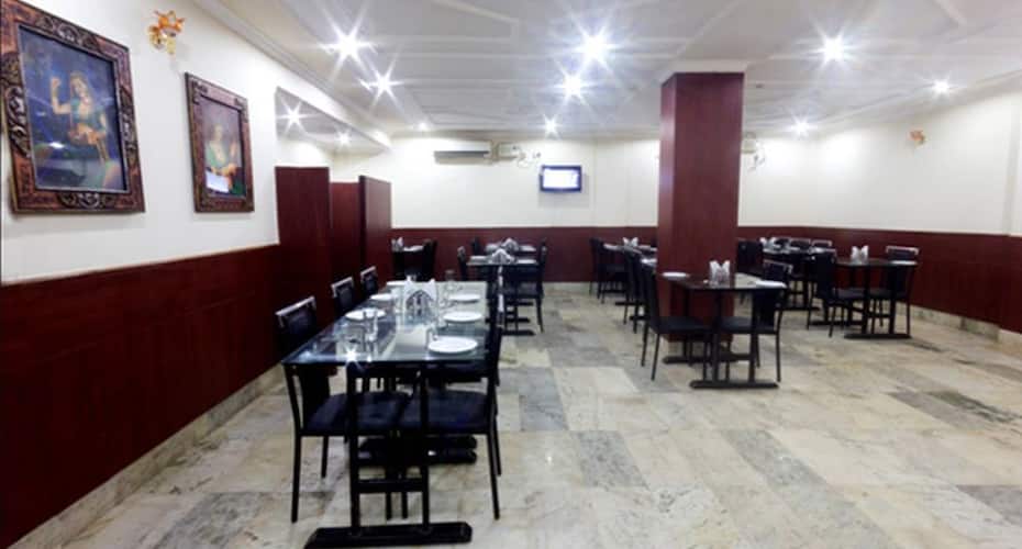 Hotel Urmee, Bhubaneswar 3
