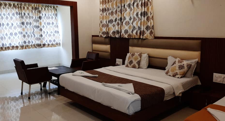Hotel Golden Palms, Mumbai 2