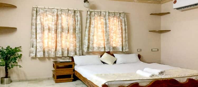 Maple Tree Service Apartments, Bodakdev Rajpath Club Bungalow, Ahmedabad 2
