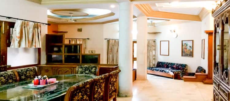 Maple Tree Service Apartments, Bodakdev Rajpath Club Bungalow, Ahmedabad 4