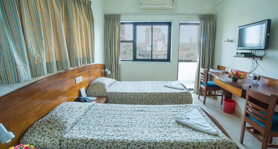 YMCA International Hotel, Mumbai 4