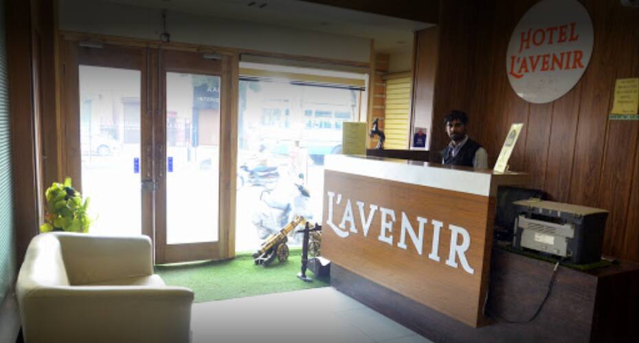 Hotel L'avenir, Rohtak 3