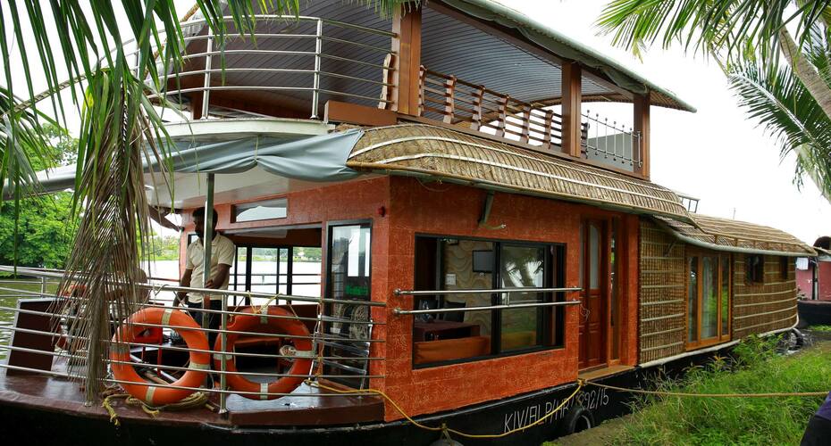 Kera Houseboats, Alleppey 4