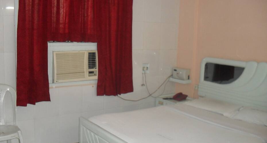 VPN Hotels, Nagapattinam 4