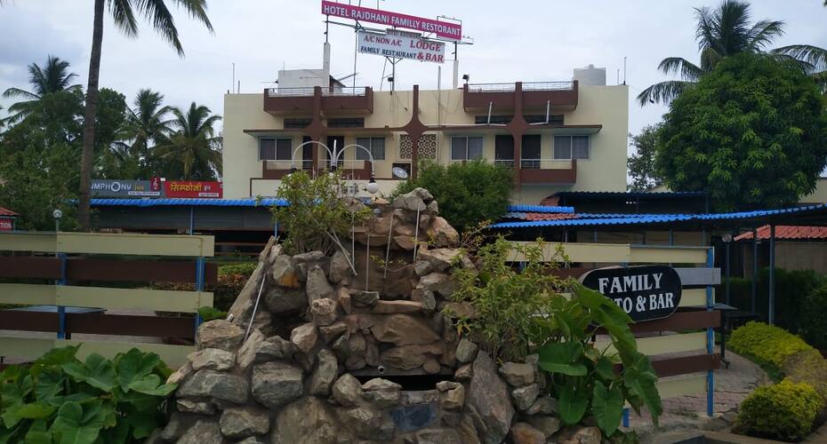 Hotel  Rajdhani, Miraj 2