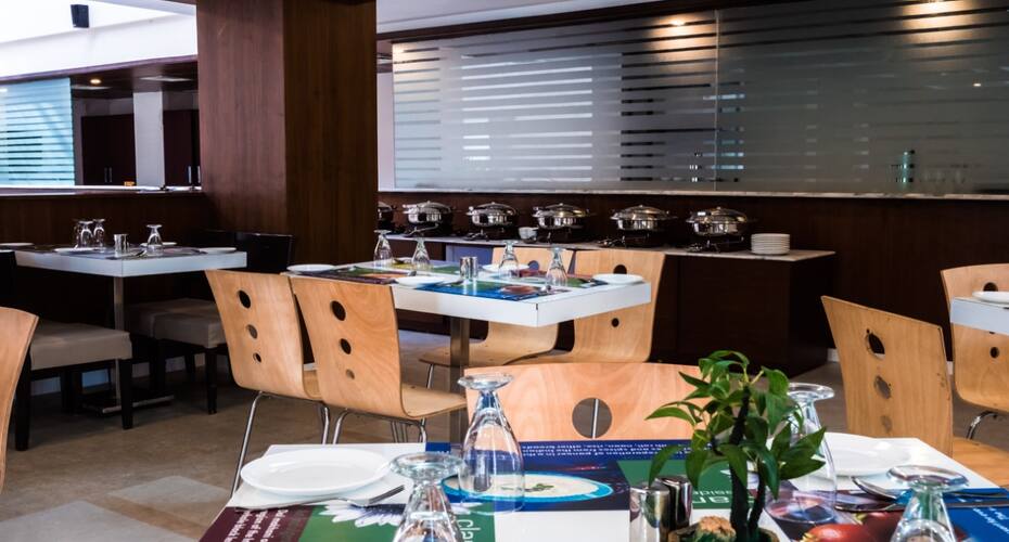 Hotel Goldstone Elite, Vrindavan 3