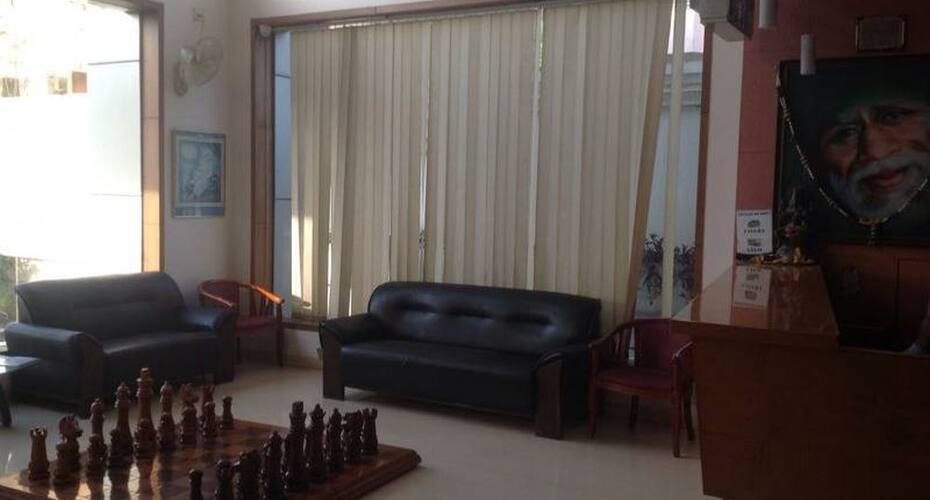 Hotel Shree Leela International, Manmad 3