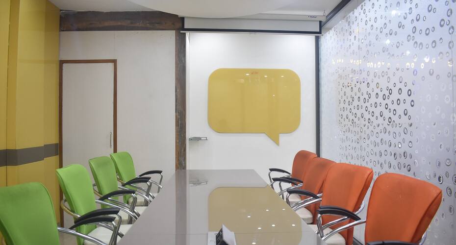 Hotel S.R.Residency, Zirakpur 4