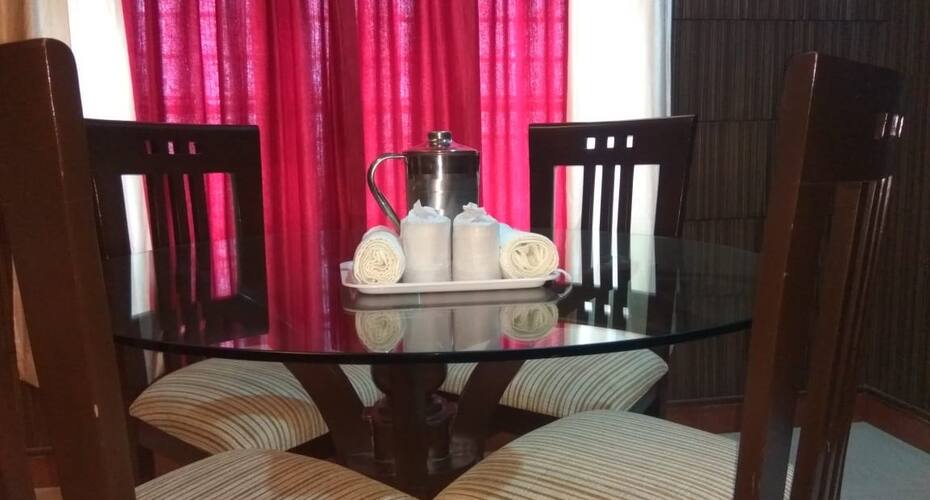 Hotel Lalith Mahal, Hampi 2