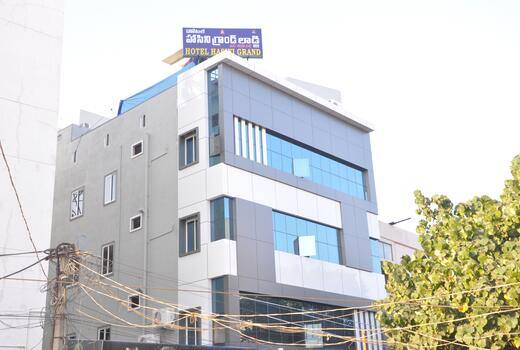 Hotel Hasini Grand Lodge, Guntur 2