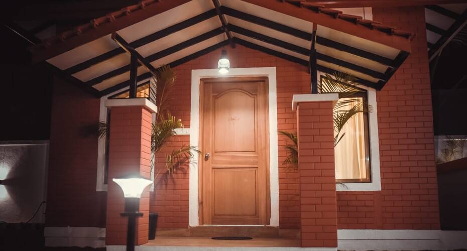 Beach Small Wonder Villa, Alibaug 4