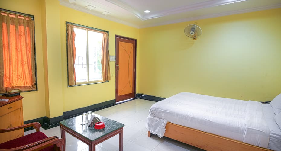 Hotel Shark Inn, Rewa 3