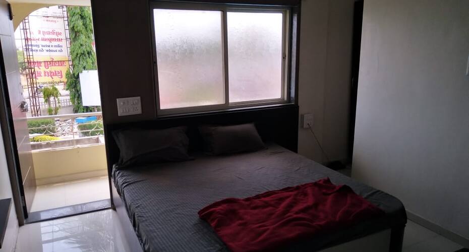 Hotel  Rajdhani, Miraj 1