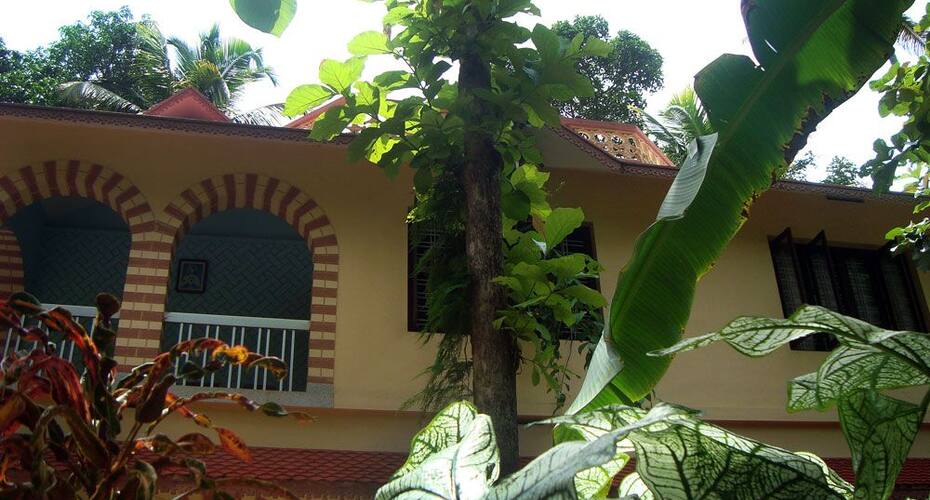 Charankatt Homestay, Alleppey 4
