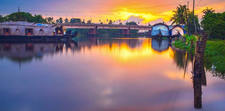 Gold River Houseboats, Alleppey 3