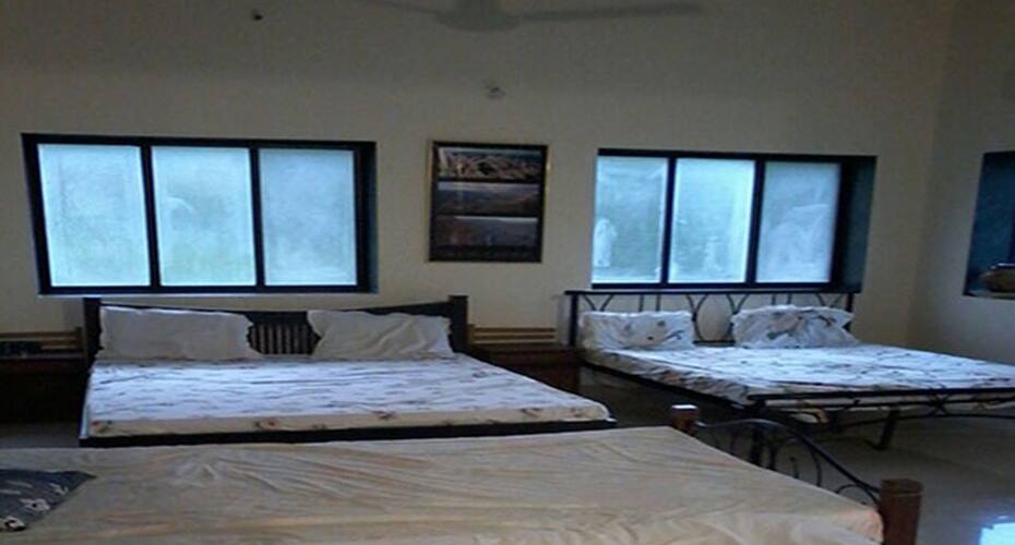 Liberty Farmhouse, Karjat 4