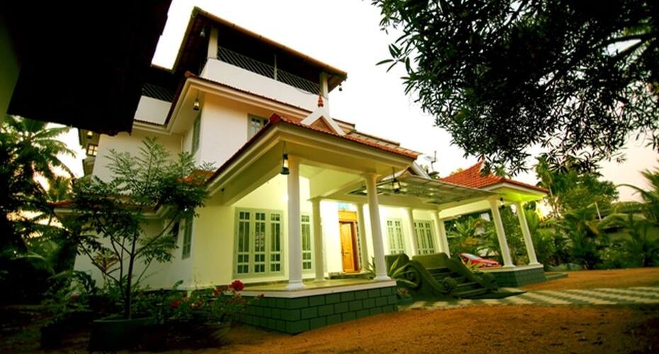 Backwater Villae, Alleppey 2