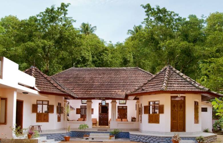 Lakes 'N' Woods, Alleppey 1