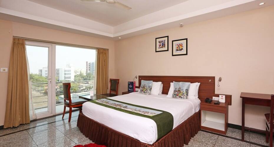 Hotel BJ's By The Way, Bhubaneswar 5