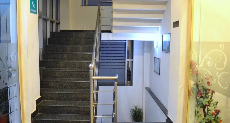 Hotel Sunshine Inn, Lucknow 3