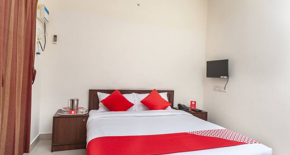 Sky Service Apartment, Chennai 4