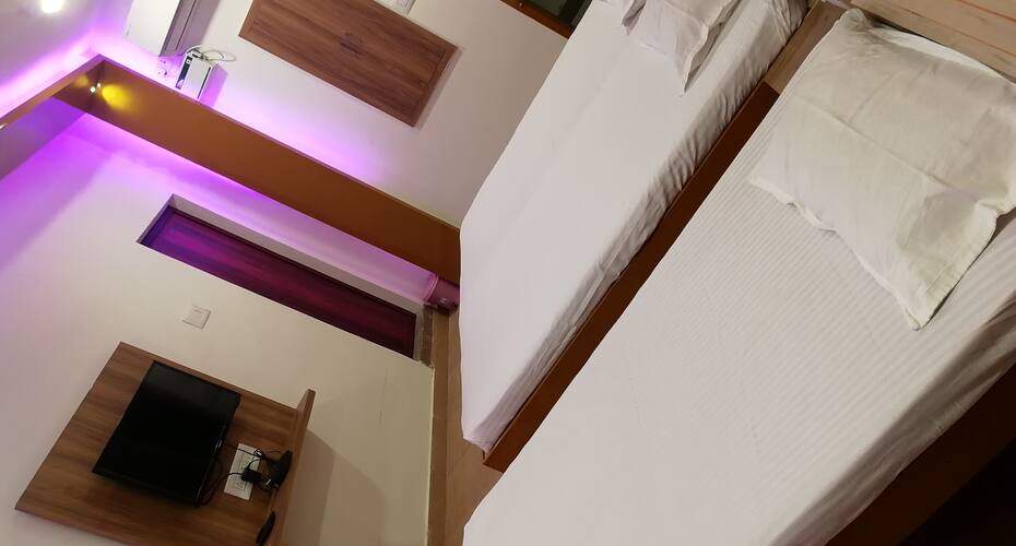 Hotel Zhanana Inn, Dindigul 1