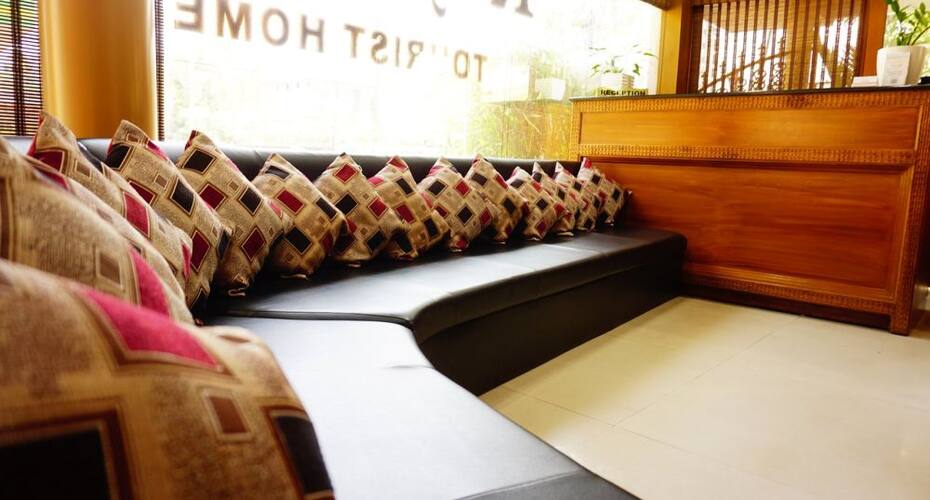Royal Inn Tourist Home, Kochi 3