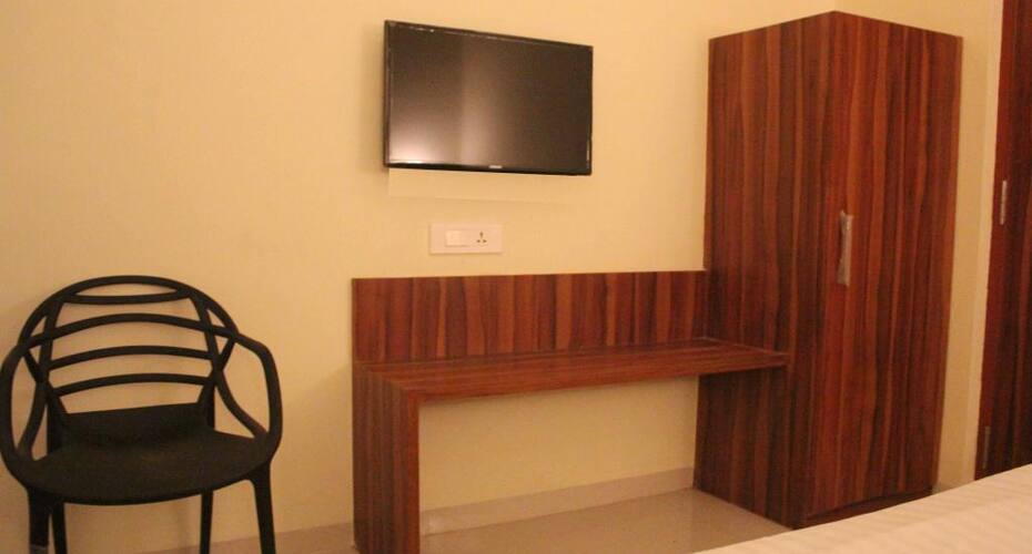 Hotel Mourya, Nellore 3
