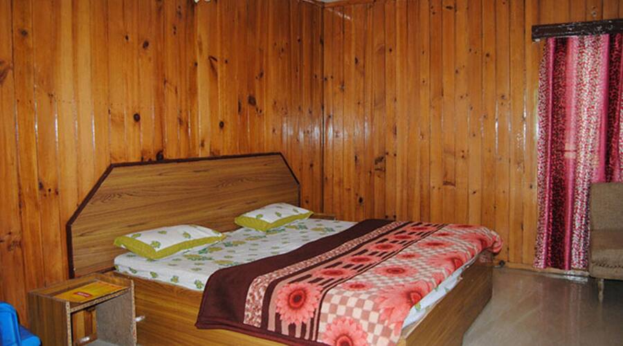 Hotel Dogra Residency, Patnitop 5